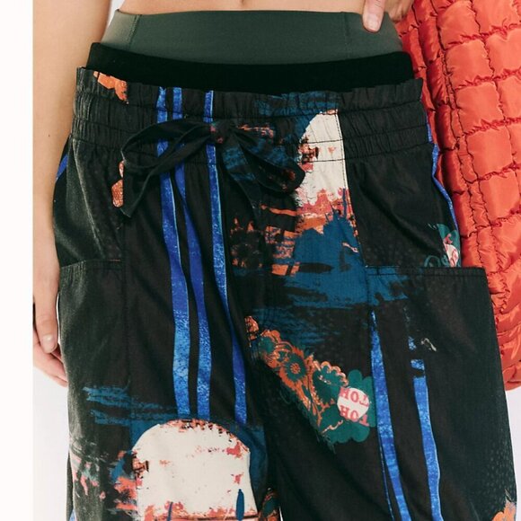 #47 NWT Free People Printed Fresh Start Pants in Billboard Dark Night Combo - Picture 2 of 5